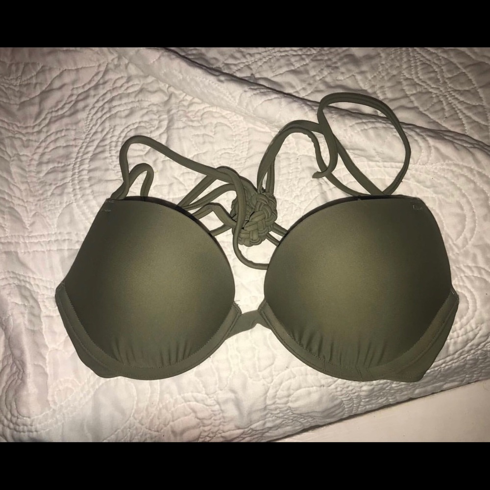 Hollister bathing suit top